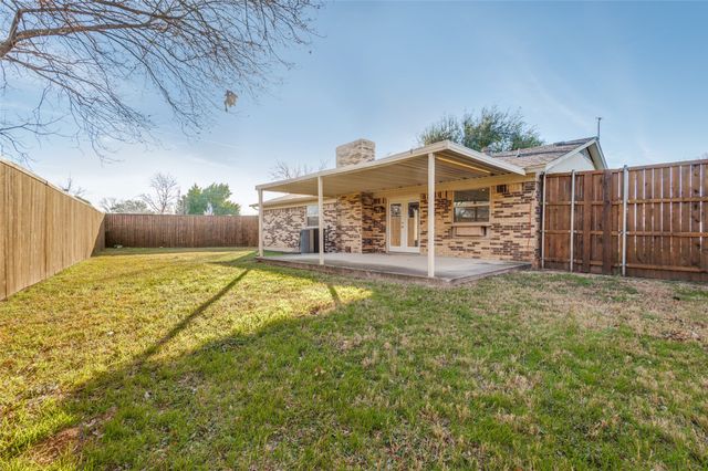 2800 Shadylake Court, Irving, TX 75060