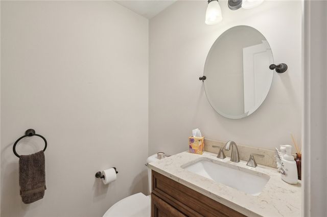 27 Rockcrest Lane, Johnston, RI 02919