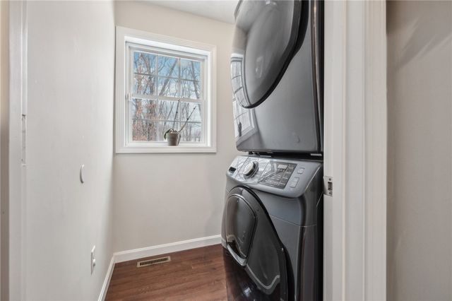 27 Rockcrest Lane, Johnston, RI 02919