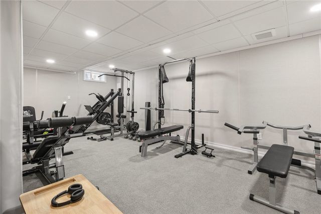 27 Rockcrest Lane, Johnston, RI 02919