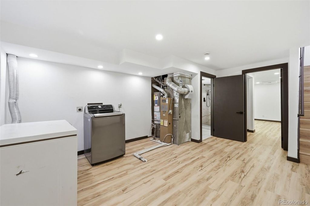 Image 13 of property listing at 8217 S Fillmore Way, Centennial, CO 80122