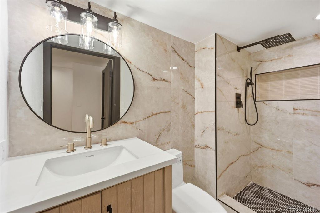 Image 3 of property listing at 8217 S Fillmore Way, Centennial, CO 80122