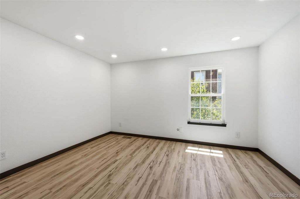 Image 25 of property listing at 8217 S Fillmore Way, Centennial, CO 80122