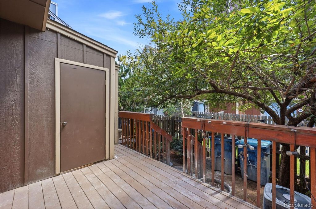 Image 28 of property listing at 8217 S Fillmore Way, Centennial, CO 80122
