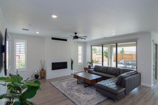 5395 Fossilstone Drive, Sparks, NV 89436
