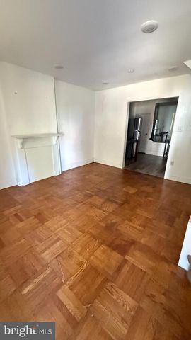 125 W DUVAL ST, Philadelphia, PA 19144