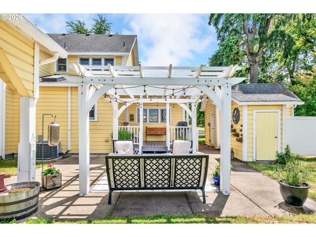 34671 MATTHEWS Rd, Eugene, OR 97405