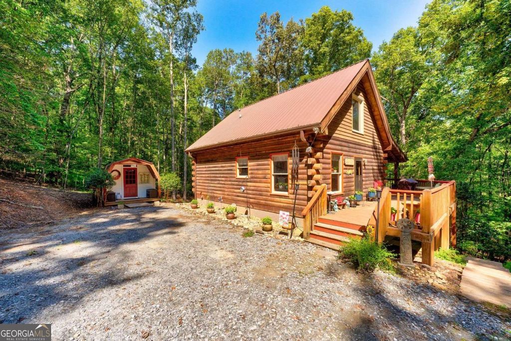 85 Trail Tree Drive, Mccaysville, GA 30555