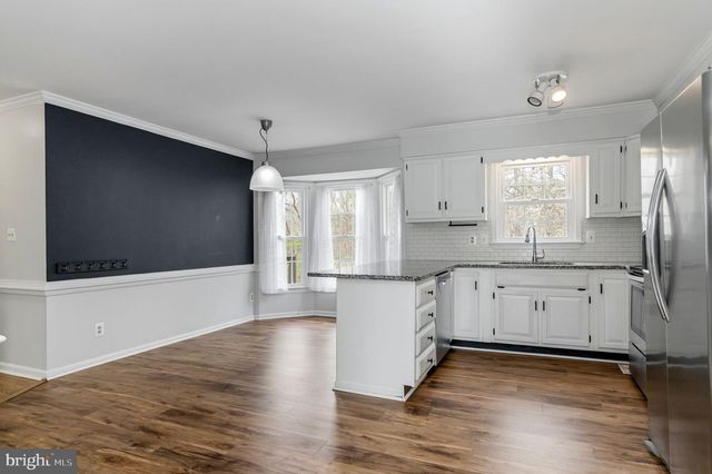 2009 WHITE LAKE DR, Fredericksburg, VA 22407