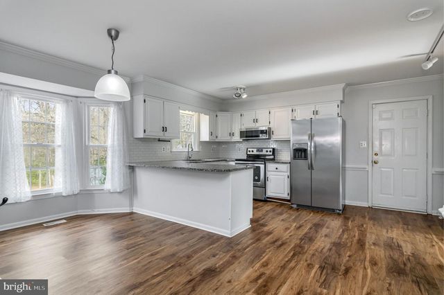 2009 WHITE LAKE DR, Fredericksburg, VA 22407