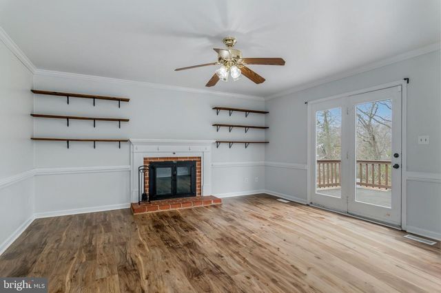 2009 WHITE LAKE DR, Fredericksburg, VA 22407