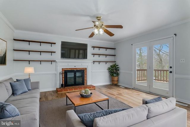 2009 WHITE LAKE DR, Fredericksburg, VA 22407