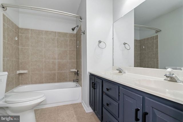 2009 WHITE LAKE DR, Fredericksburg, VA 22407