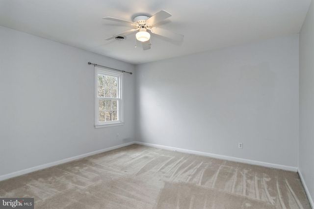 2009 WHITE LAKE DR, Fredericksburg, VA 22407