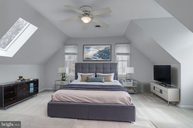 2009 WHITE LAKE DR, Fredericksburg, VA 22407