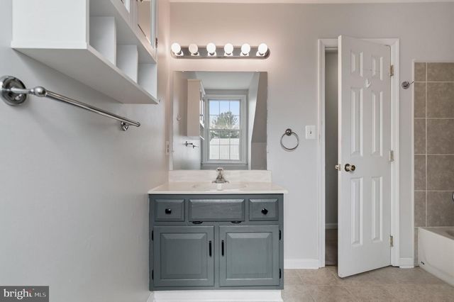 2009 WHITE LAKE DR, Fredericksburg, VA 22407