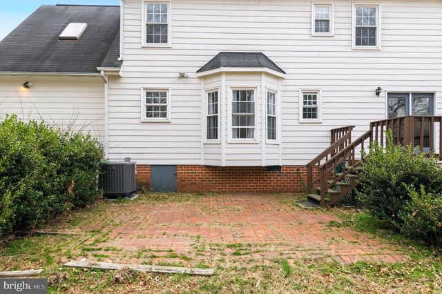 2009 WHITE LAKE DR, Fredericksburg, VA 22407