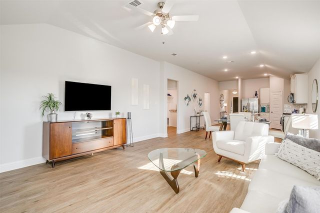 6618 Ellesmere Drive, Greenville, TX 75402