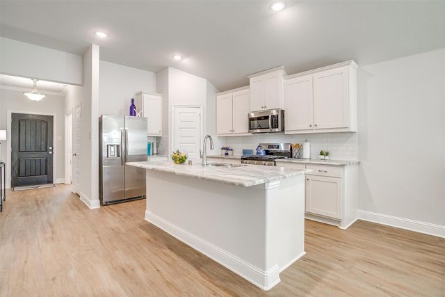6618 Ellesmere Drive, Greenville, TX 75402