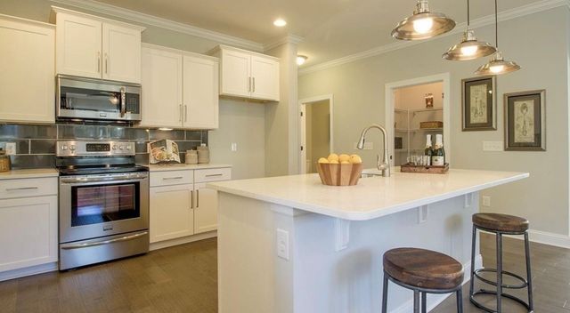 8080 Jude Drive, White House, TN 37188