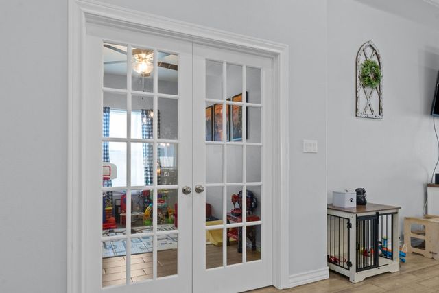 2445 Manuel, Corpus Christi, TX 78414