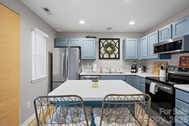 12350 Hennigan Place Lane, Charlotte, NC 28214