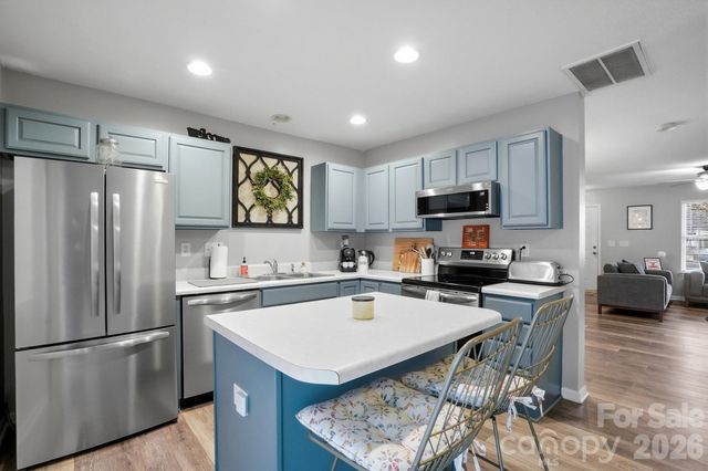 12350 Hennigan Place Lane, Charlotte, NC 28214