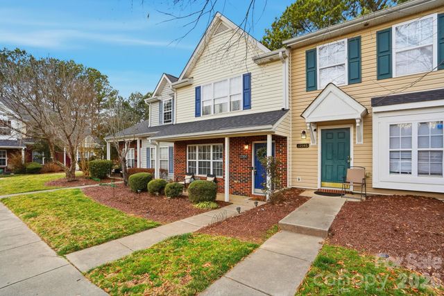 12350 Hennigan Place Lane, Charlotte, NC 28214