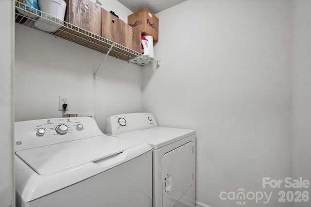 12350 Hennigan Place Lane, Charlotte, NC 28214