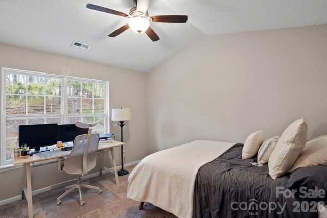 12350 Hennigan Place Lane, Charlotte, NC 28214