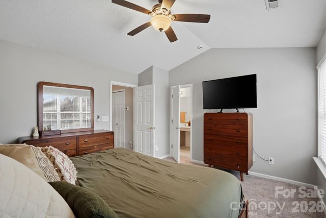 12350 Hennigan Place Lane, Charlotte, NC 28214