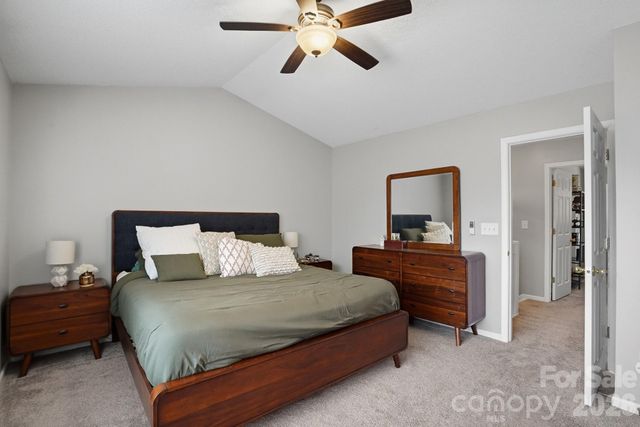 12350 Hennigan Place Lane, Charlotte, NC 28214