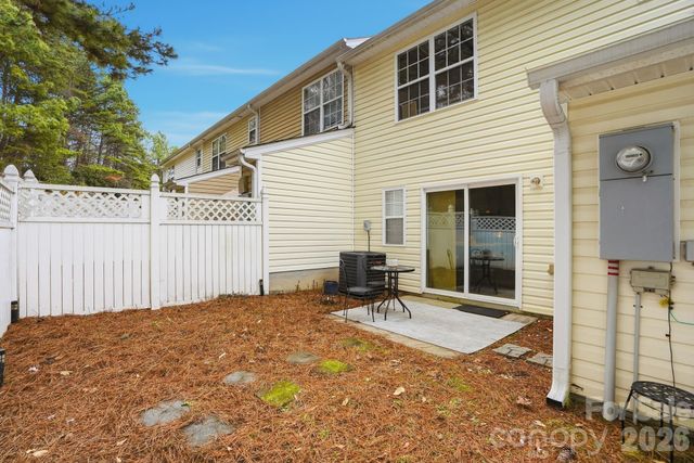 12350 Hennigan Place Lane, Charlotte, NC 28214