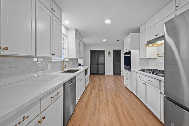 1458 Kenilworth Pkwy, Baton Rouge, LA 70808