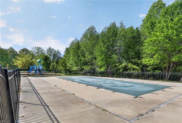 585 Marc Smiley RD, Chesapeake, VA 23324