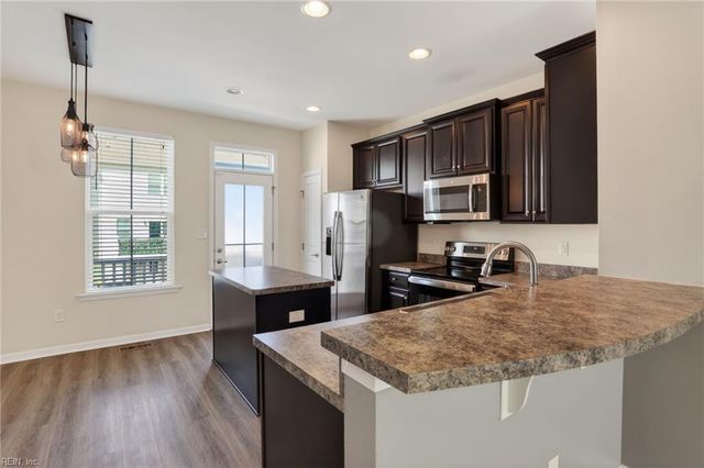 585 Marc Smiley RD, Chesapeake, VA 23324