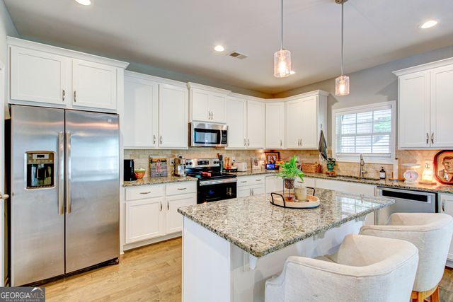 23 South York Drive, Newnan, GA 30265