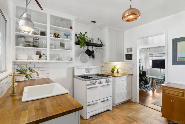 1243 7th Street, Imperial Beach, CA 91932
