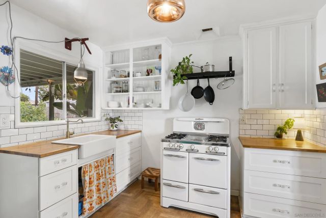 1243 7th Street, Imperial Beach, CA 91932