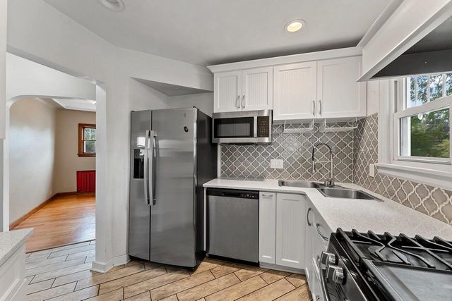 1312 W PACKARD STREET, Appleton, WI 54914