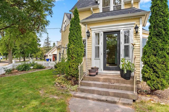 1312 W PACKARD STREET, Appleton, WI 54914