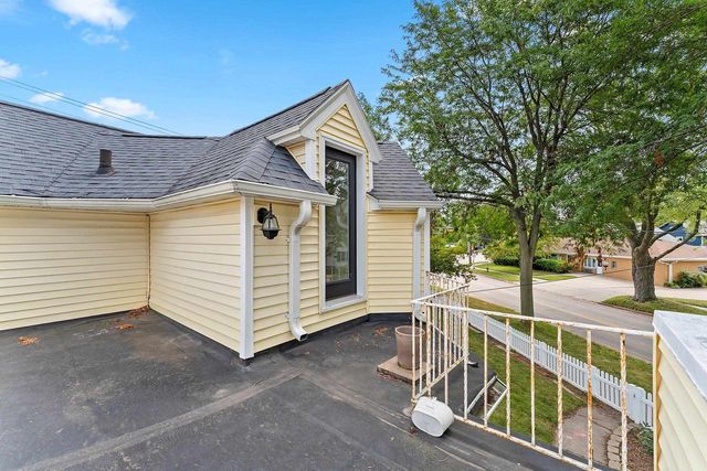 1312 W PACKARD STREET, Appleton, WI 54914