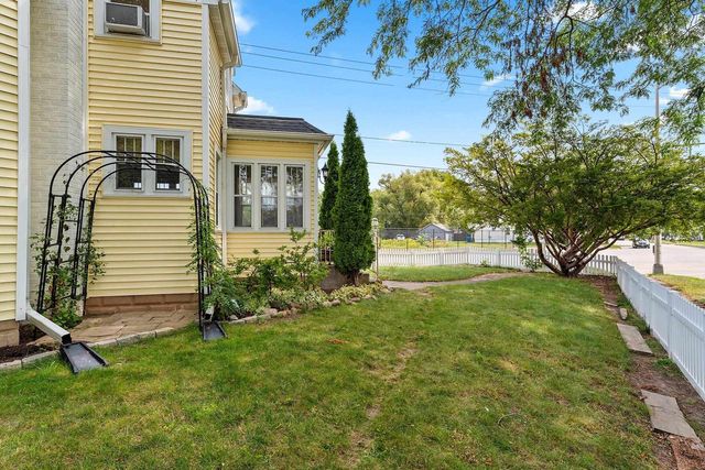 1312 W PACKARD STREET, Appleton, WI 54914