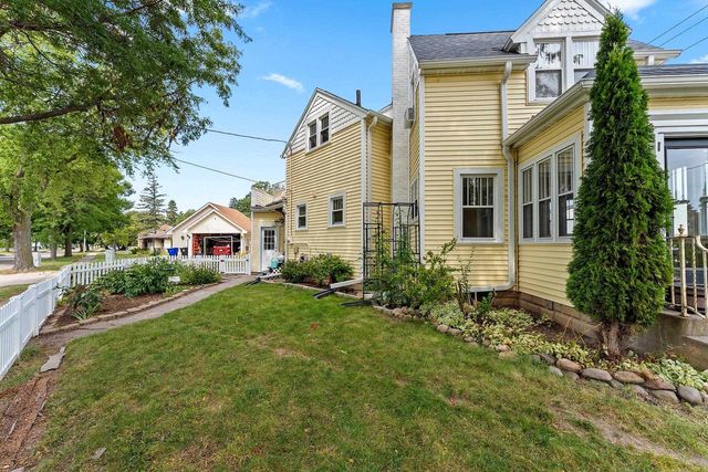 1312 W PACKARD STREET, Appleton, WI 54914