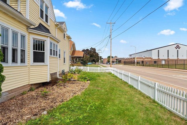 1312 W PACKARD STREET, Appleton, WI 54914