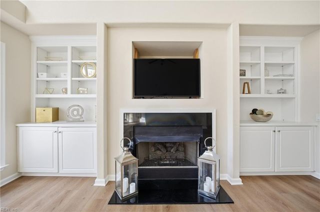 2505 Ferncliff CT, Virginia Beach, VA 23456