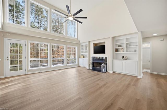 2505 Ferncliff CT, Virginia Beach, VA 23456