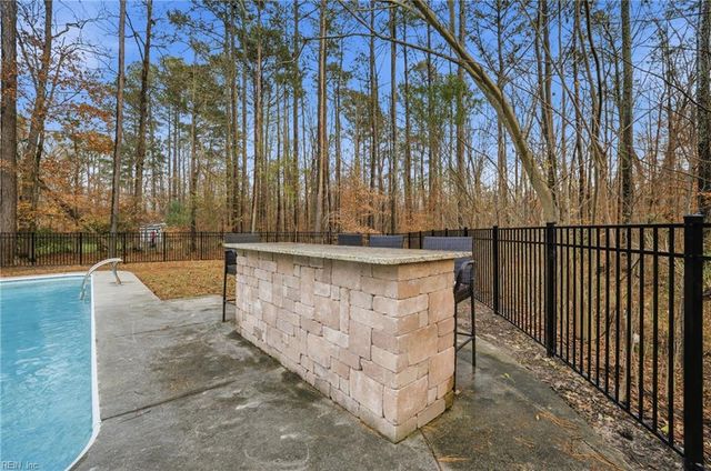 2505 Ferncliff CT, Virginia Beach, VA 23456