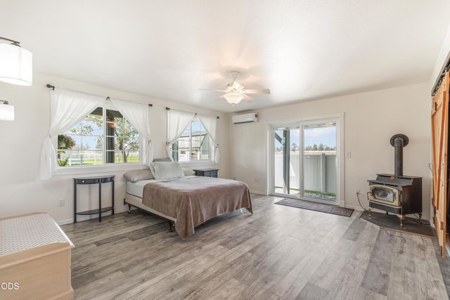 7070 NE Juniper Ridge Road, Redmond, OR 97756