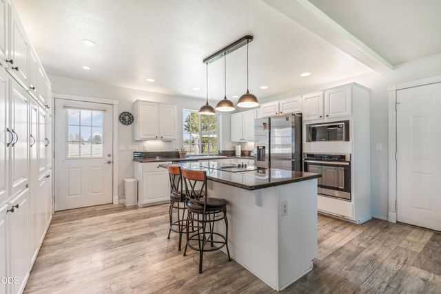 7070 NE Juniper Ridge Road, Redmond, OR 97756
